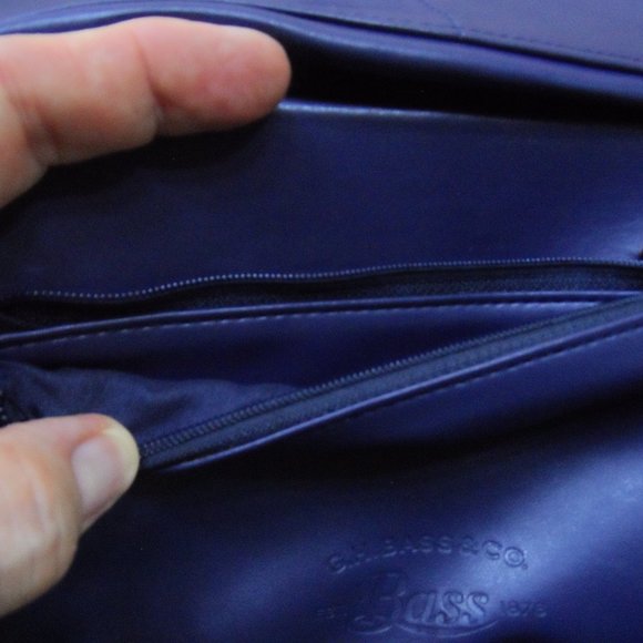 NWOT G.H. Bass & Co. Nautical Wristlet - Picture 3 of 7